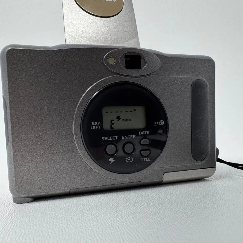 Kodak Advantix T550 APS Film Camera Ektanar 28mm f3.5 Lens Silver AF